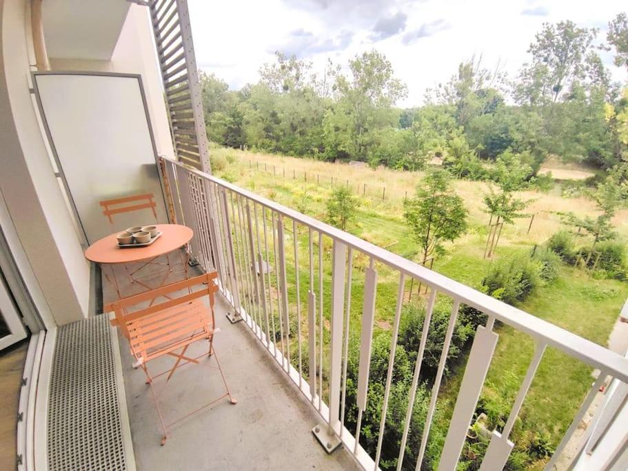 Au Calme Sur Le Canal Et Proche Disney Vaires-sur-Marne Zewnętrze zdjęcie